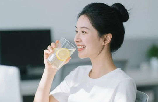 매일 물 4L를 마시면 독소 배출된다? 진짜일가?