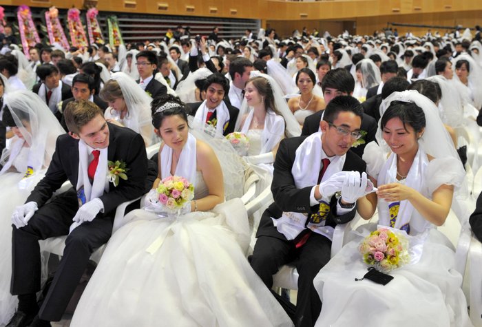 한국 3500쌍 신인부부들 단체결혼식 거행