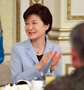 박근혜대통령 27일 중국 방문,한국측 력사사건으로 될것이라고 표시