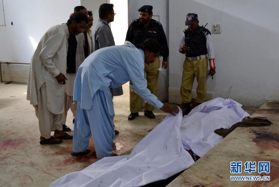 파키스탄경찰 장례식 자살식습격 발생, 31명 사망
