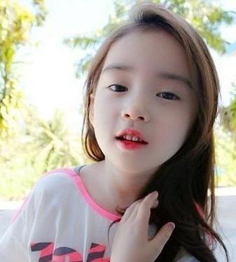 깜찍발랄한 6살 한국 꼬마미녀 인터넷 달궈