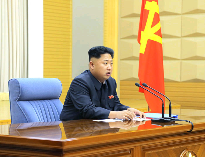 김정은 조선로동당 중앙군사위원회 확대회의에 참가