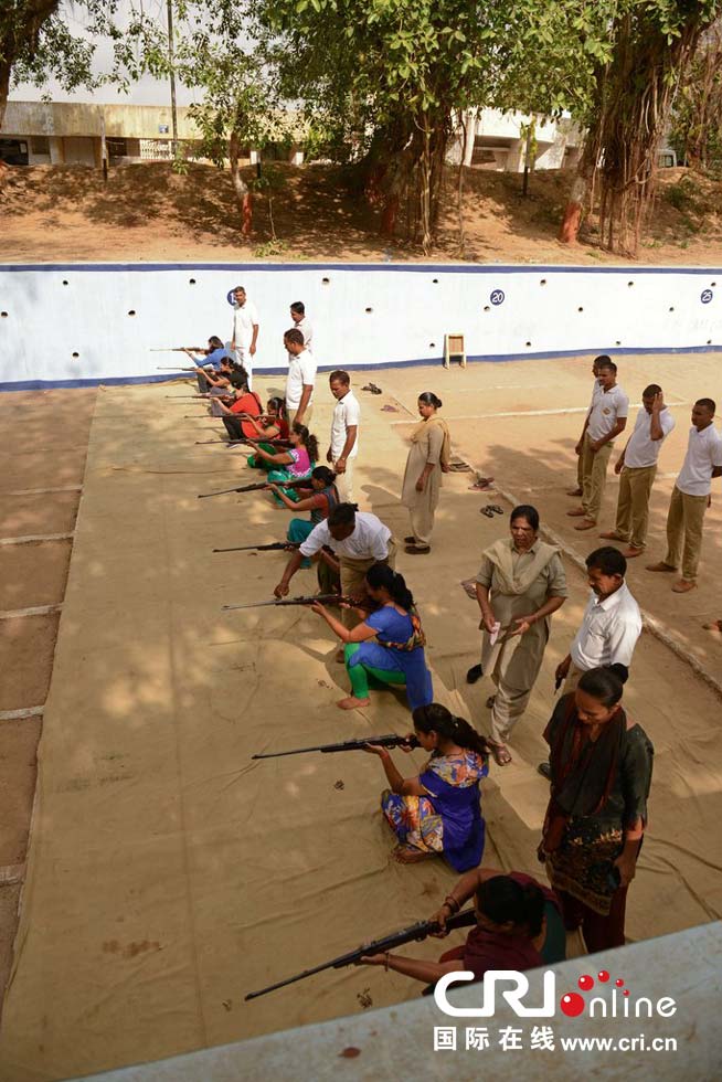 인도 각 조직 총기훈련으로 녀성 자아방어능력 증강