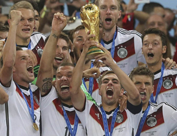 괴체 결승꼴로 독일 1:0 아르헨띠나 꺾고 24년만에 재차 월드컵 우승