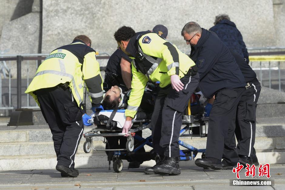 카나다 총격사건 발생,2명 사망