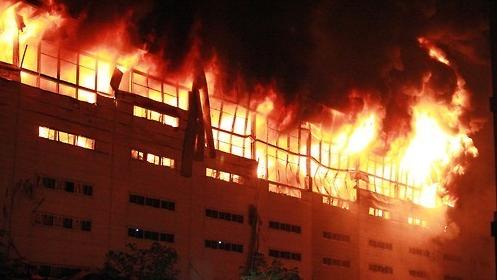 한국 물류창고화재 1명 사망, 조사결과 방화 가능성 존재