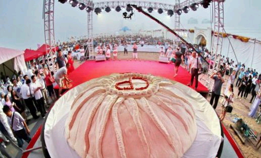 중국, 세계 최대 만두 기네스북에