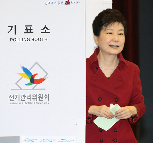 한국 국회총선: 대통령 선거 풍향계, '일여다야'의 국면 출현